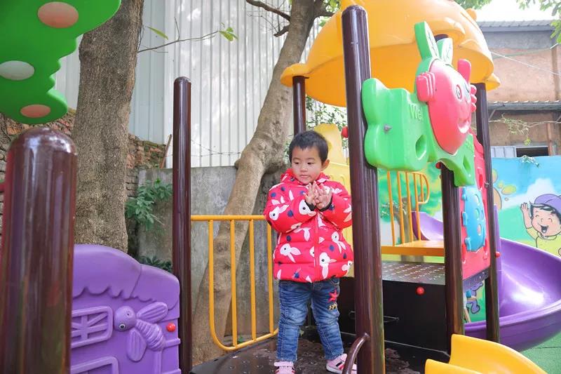 以爱筑梦·情暖冬阳——“小花伞”公益保障项目捐赠仪式圆满落幕