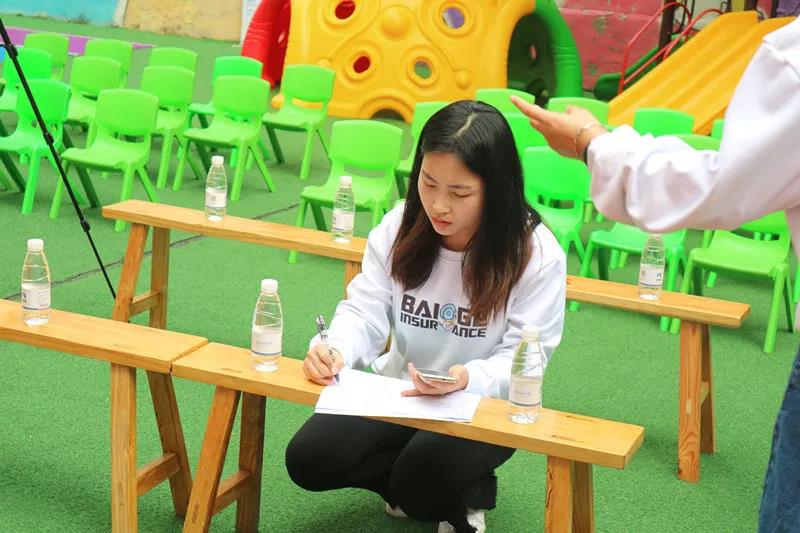 以爱筑梦·情暖冬阳——“小花伞”公益保障项目捐赠仪式圆满落幕